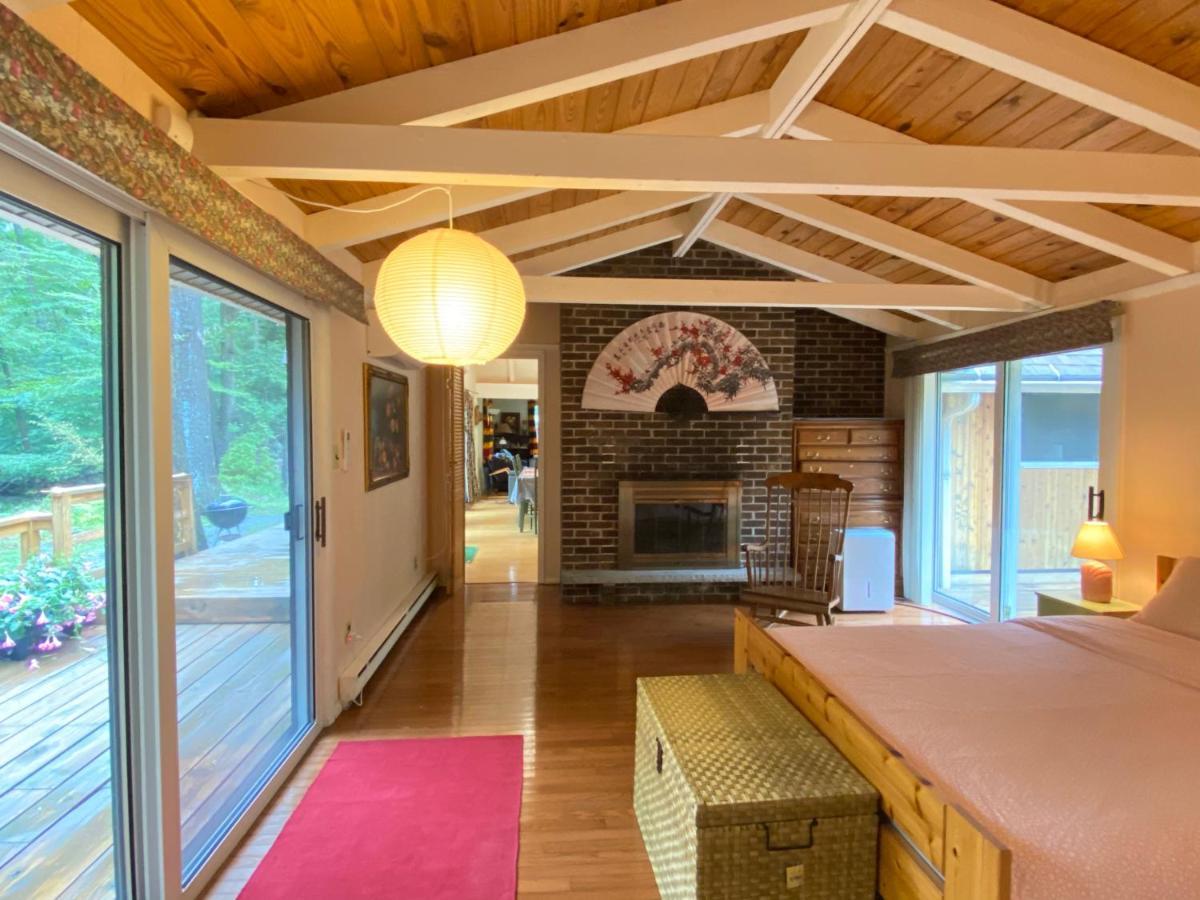Secluded Chalet On Stream-Mins To Camelback Tannersville Εξωτερικό φωτογραφία