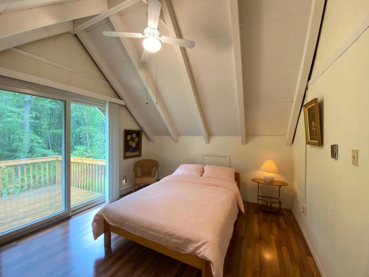Secluded Chalet On Stream-Mins To Camelback Tannersville Εξωτερικό φωτογραφία